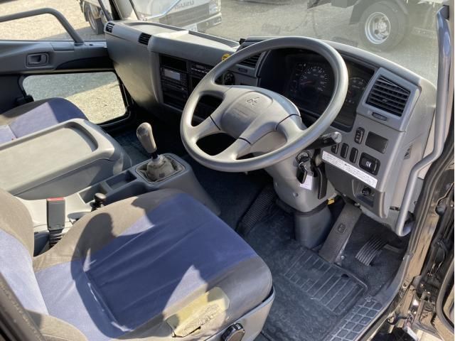 MITSUBISHI FUSOU FIGHTER 2015 Image 31