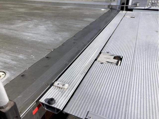 ISUZU FORWARD 2017 Image 31