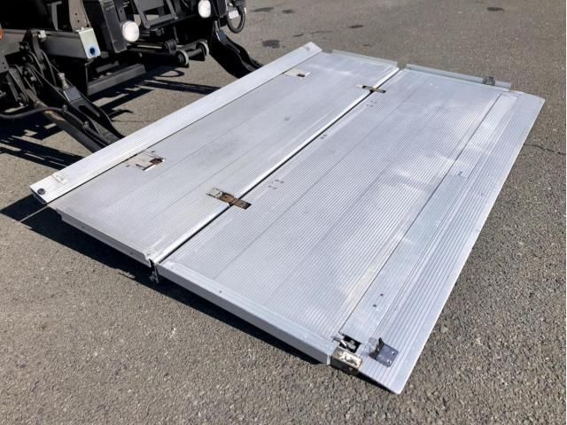 ISUZU FORWARD 2017 Image 31