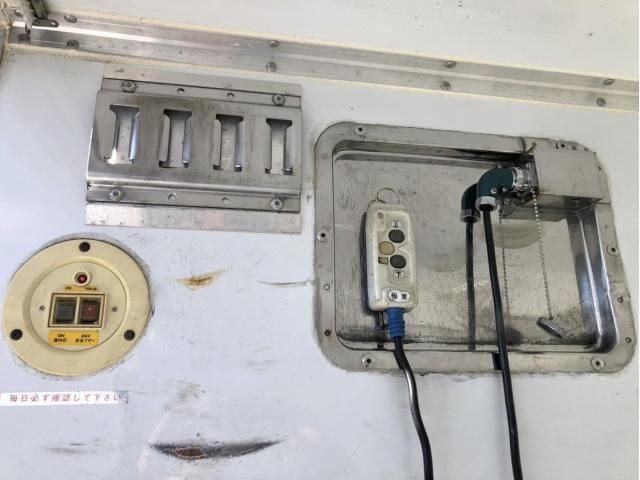 ISUZU FORWARD 2017 Image 31