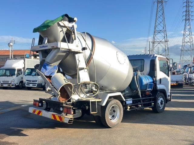 ISUZU FORWARD 2015 Image 31