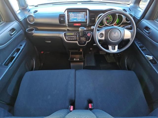 HONDA N BOX 2013 Image 31