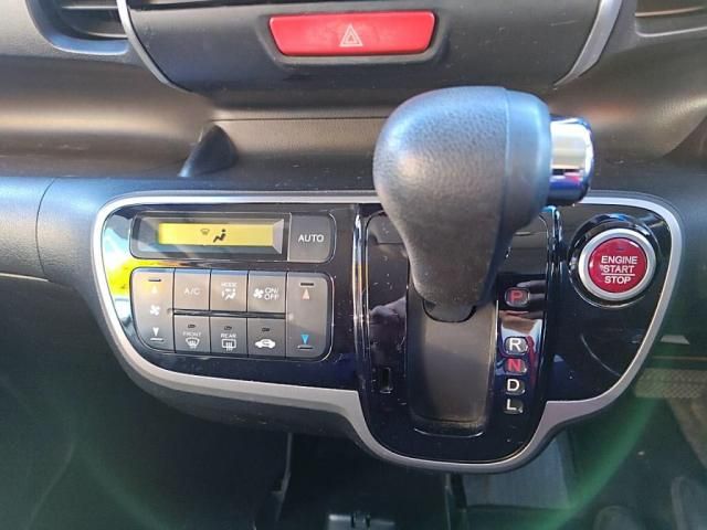 HONDA N BOX 2013 Image 31