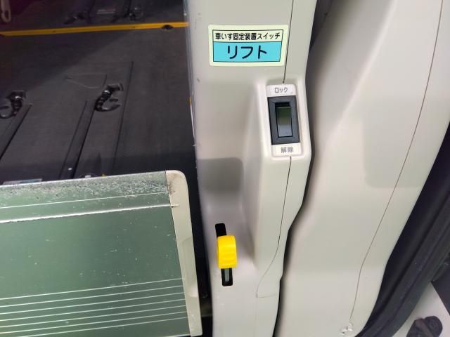 TOYOTA REGIUSACE VAN 2WD 2017 Image 31