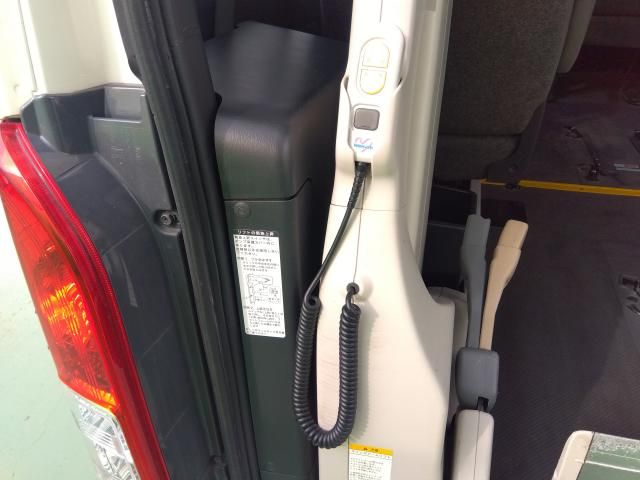 TOYOTA REGIUSACE VAN 2WD 2017 Image 31