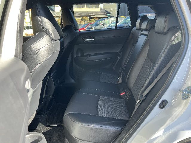 TOYOTA COROLLA CROSS HYBRID 2022 Image 31