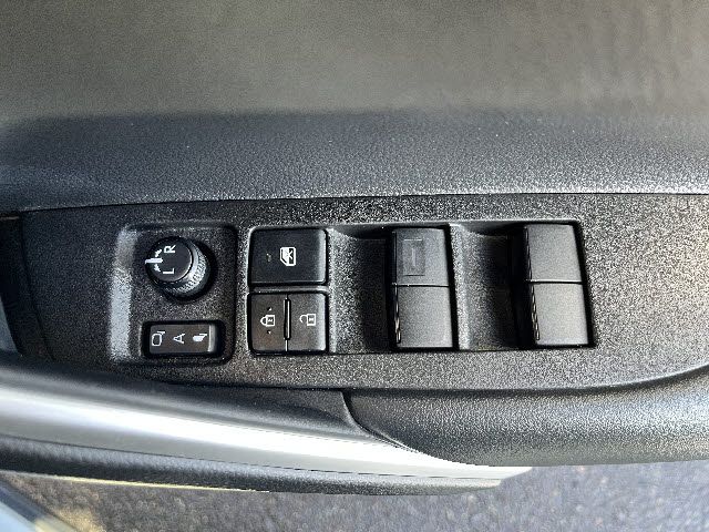 TOYOTA COROLLA CROSS HYBRID 2022 Image 31