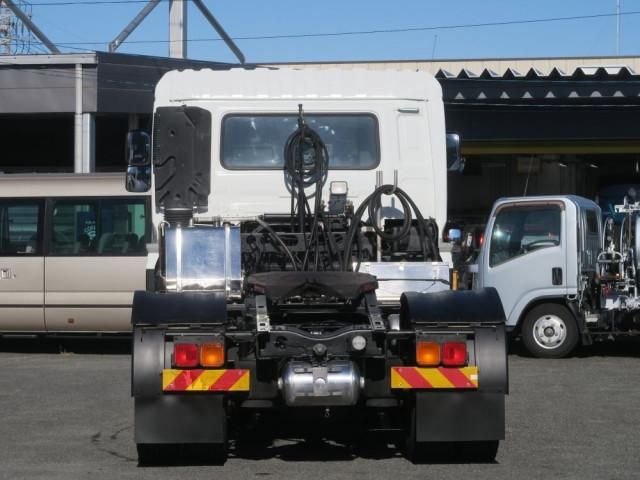 NISSAN DIESEL QUON 2015 Image 31