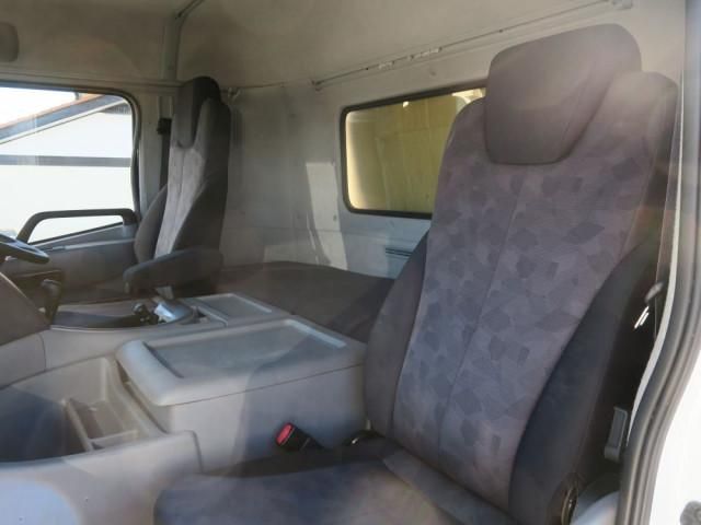 NISSAN DIESEL QUON 2015 Image 31