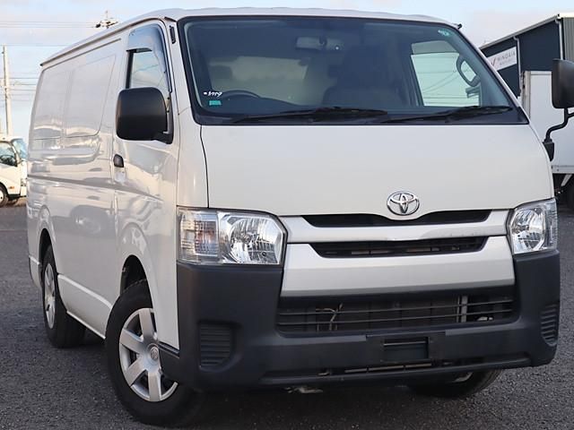 TOYOTA HIACE VAN 2WD 2020 Image 31