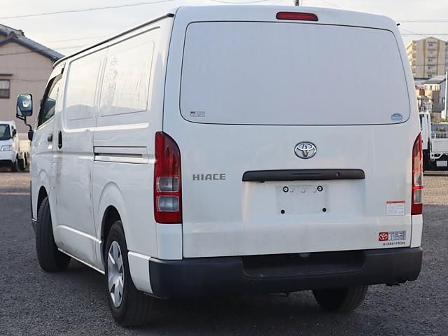 TOYOTA HIACE VAN 2WD 2020 Image 31