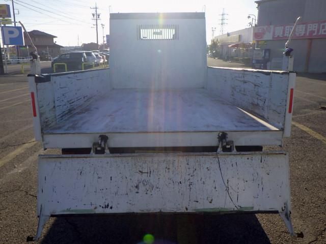 MITSUBISHI CANTER 2018 Image 31