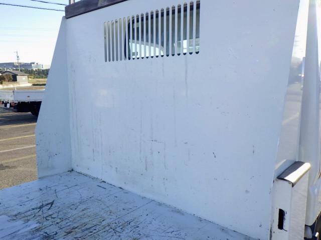 MITSUBISHI CANTER 2018 Image 31