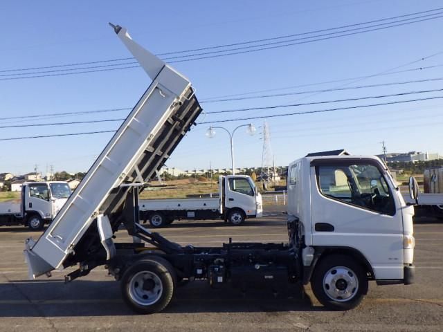 MITSUBISHI CANTER 2018 Image 31