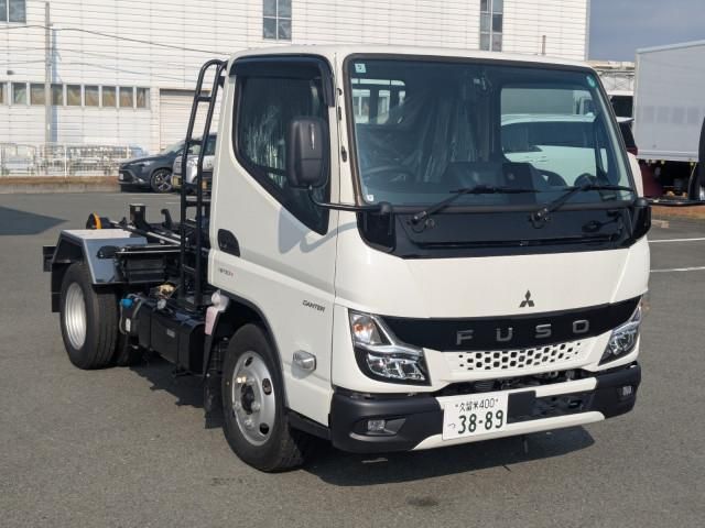 MITSUBISHI CANTER 2025 Image 31