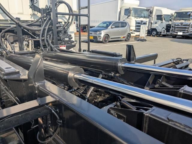 MITSUBISHI CANTER 2025 Image 31