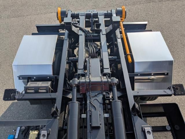 MITSUBISHI CANTER 2025 Image 31