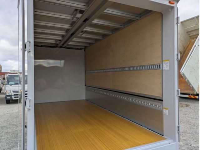 HINO DUTRO 2025 Image 31