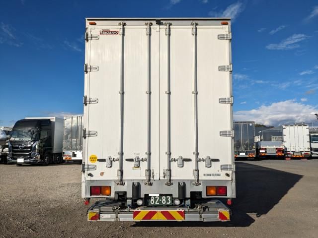 MITSUBISHI FUSOU SUPER GREAT 2016 Image 31