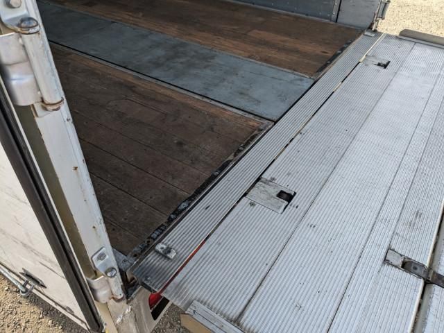 MITSUBISHI FUSOU SUPER GREAT 2016 Image 31