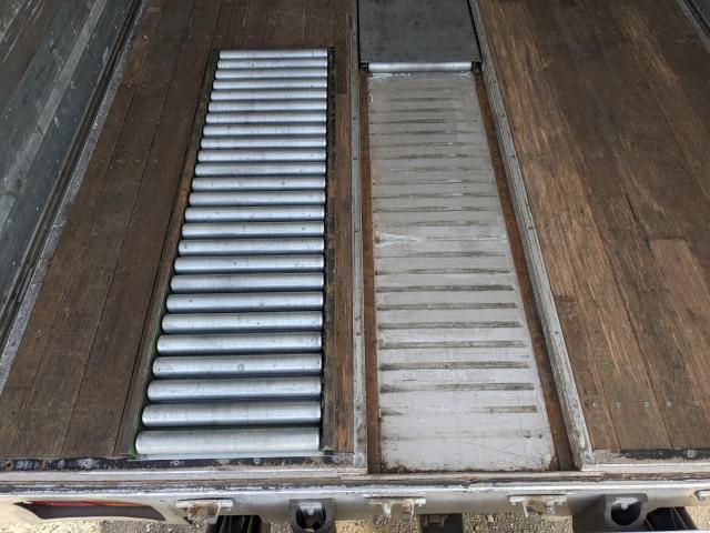 MITSUBISHI FUSOU SUPER GREAT 2016 Image 31