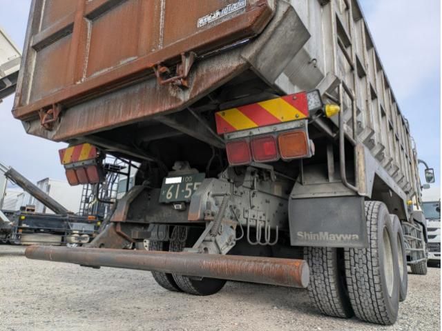 MITSUBISHI FUSOU SUPER GREAT 2015 Image 31