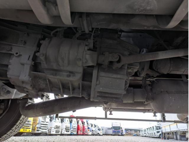 MITSUBISHI FUSOU SUPER GREAT 2015 Image 31