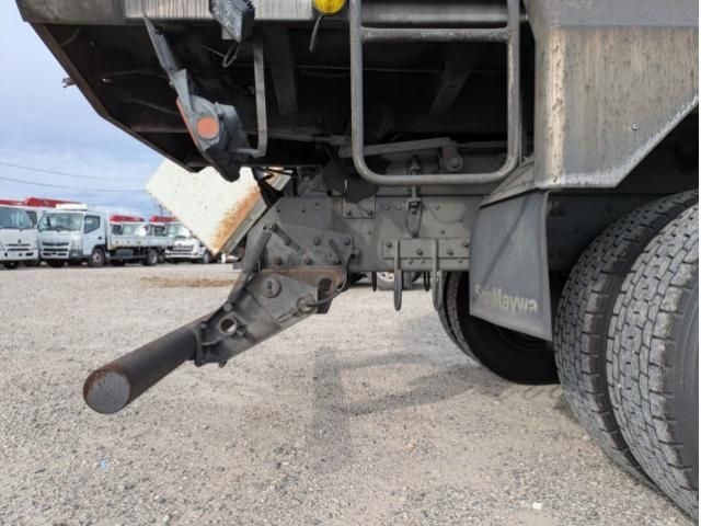 MITSUBISHI FUSOU SUPER GREAT 2015 Image 31