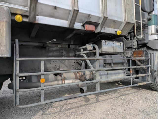 MITSUBISHI FUSOU SUPER GREAT 2015 Image 31