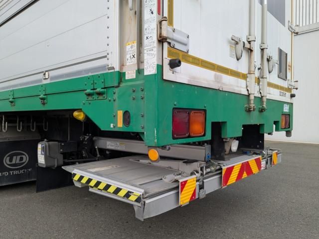 NISSAN DIESEL QUON 2014 Image 31