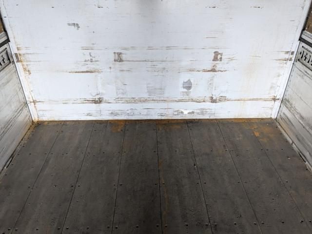 NISSAN DIESEL QUON 2014 Image 31