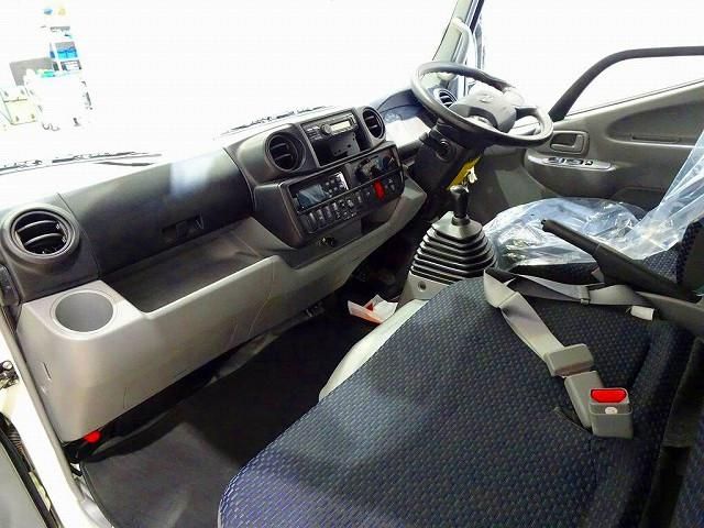 HINO DUTRO 2020 Image 31