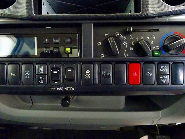 HINO DUTRO 2020 Image 31