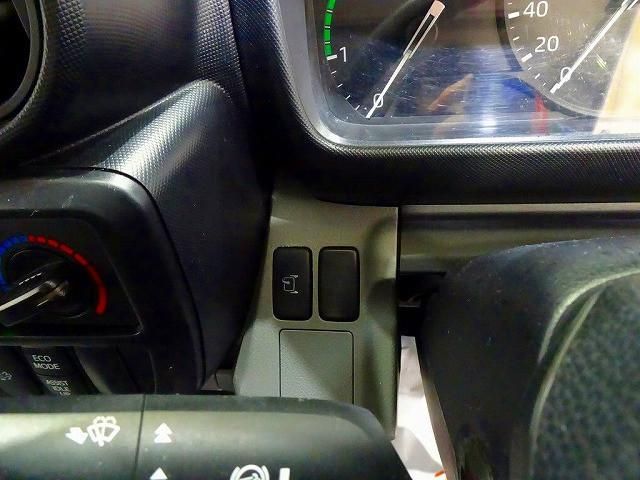 HINO DUTRO 2020 Image 31