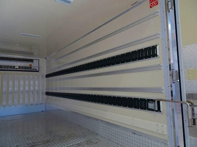 HINO DUTRO 2020 Image 31