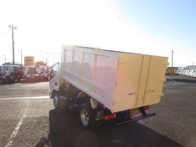 HINO DUTRO 2019 Image 31