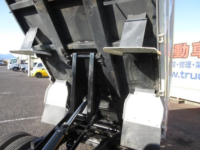 HINO DUTRO 2019 Image 31