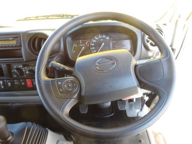 HINO DUTRO 2019 Image 31