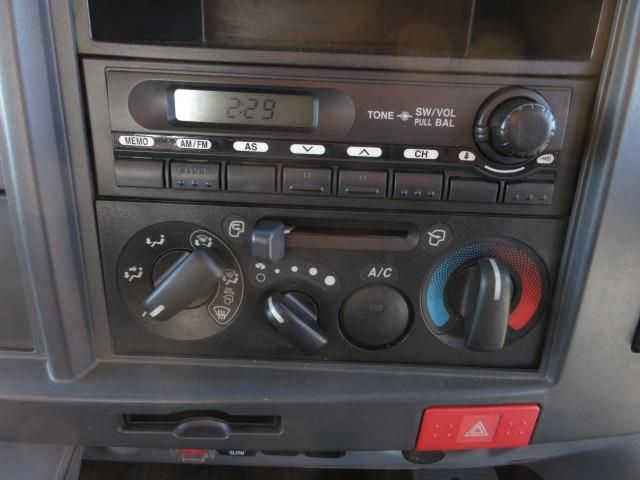 ISUZU ELF 2007 Image 31