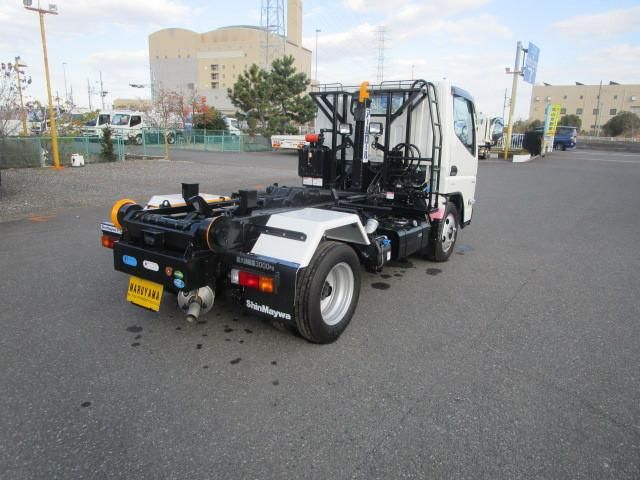 MITSUBISHI CANTER 2024 Image 31