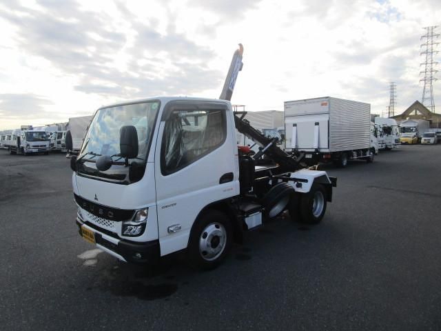MITSUBISHI CANTER 2024 Image 31