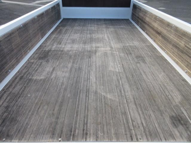 HINO DUTRO 2017 Image 31