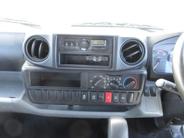 HINO DUTRO 2017 Image 31