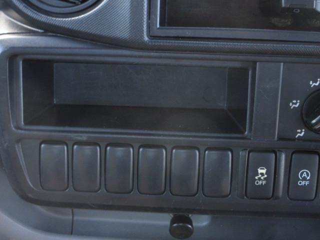 HINO DUTRO 2017 Image 31