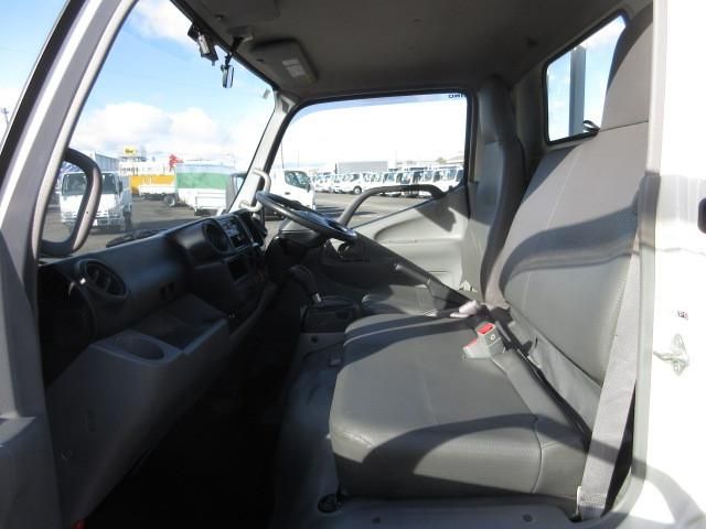 HINO DUTRO 2017 Image 31