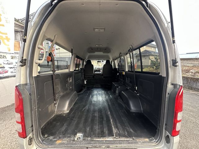 TOYOTA HIACE VAN 4WD 2011 Image 31