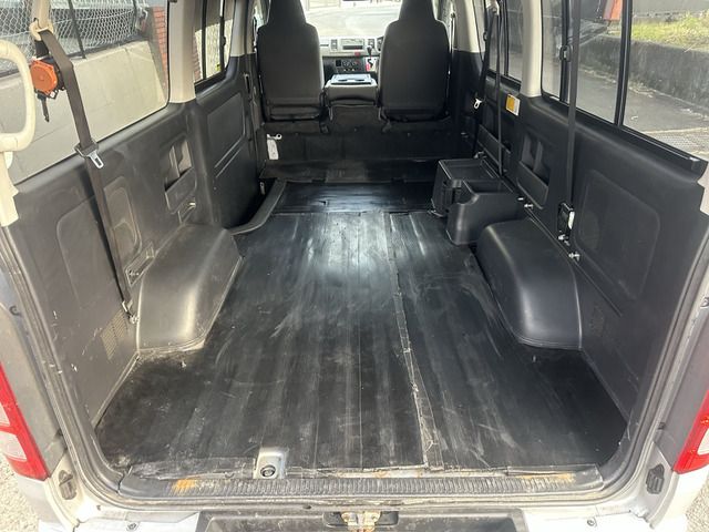 TOYOTA HIACE VAN 4WD 2011 Image 31