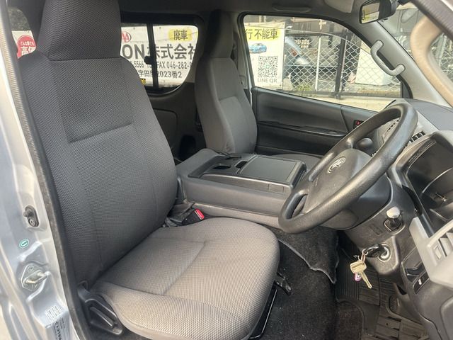 TOYOTA HIACE VAN 4WD 2011 Image 31