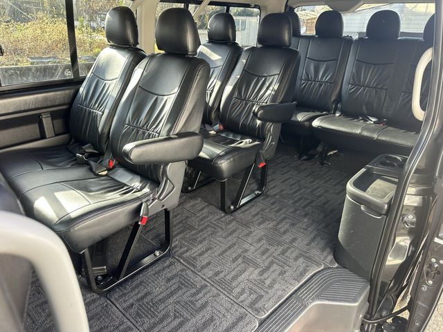 TOYOTA HIACE WAGON 4WD 2010 Image 31