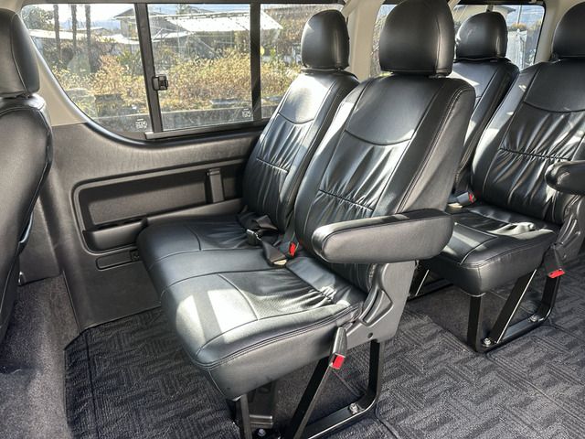 TOYOTA HIACE WAGON 4WD 2010 Image 31